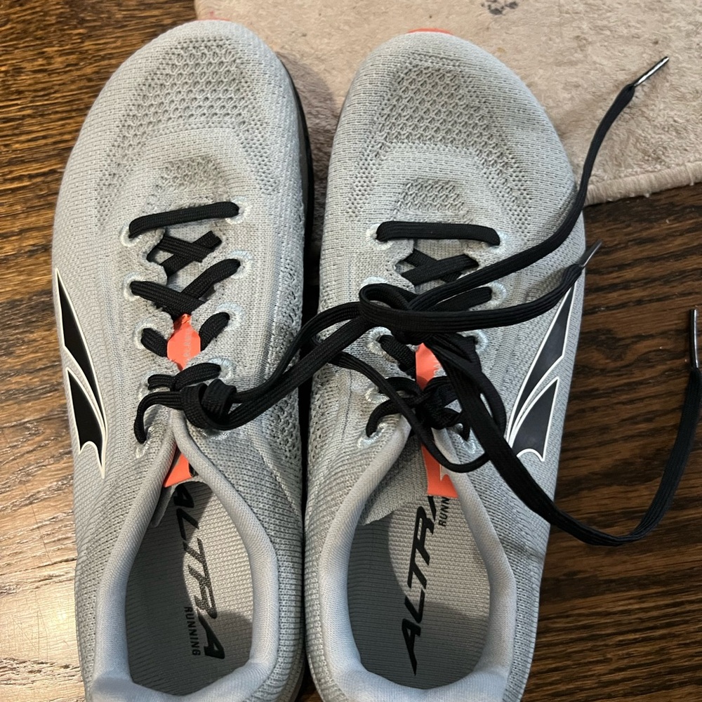 Altra Light Gray with Black and Orange Accents / Escalante / Womens 8